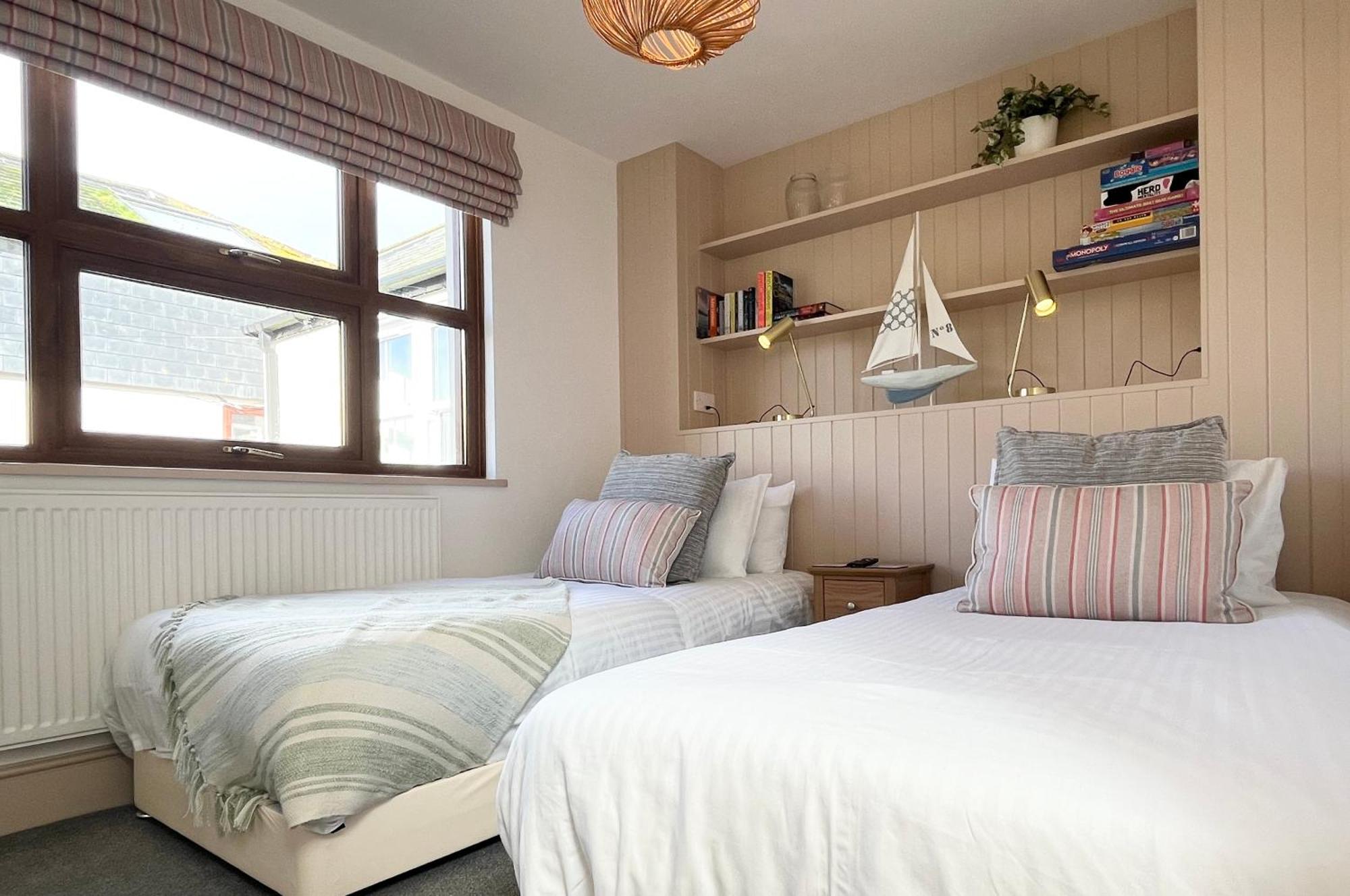 Mariner'S Cottage~Cozy Nook Close To The Sea Sleeps 4 펜젠스 외부 사진