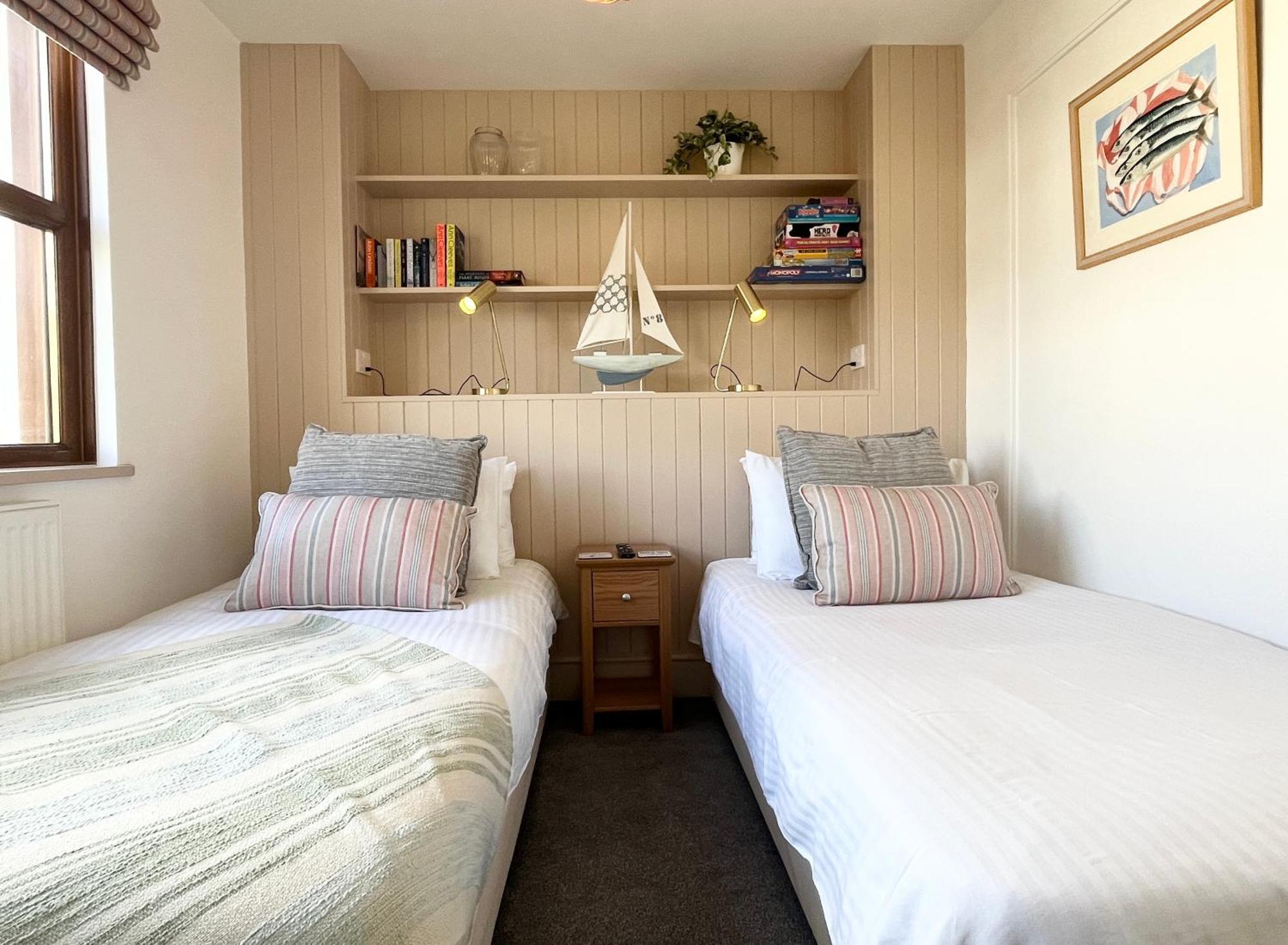 Mariner'S Cottage~Cozy Nook Close To The Sea Sleeps 4 펜젠스 외부 사진